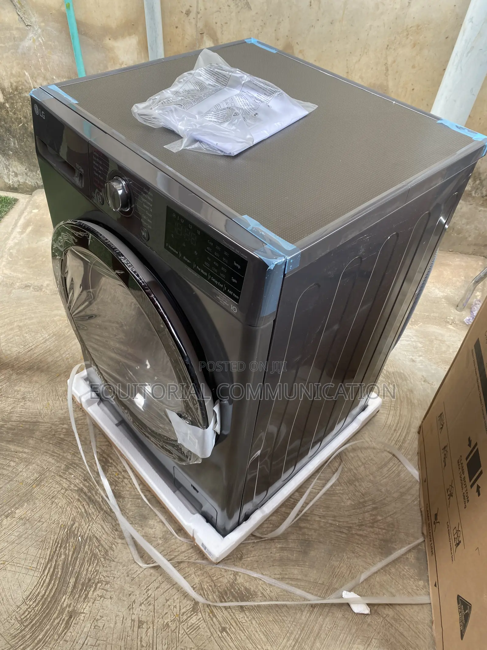 LG F4V3RYP6JE 10.5KG Convenient Front-Loading Washer