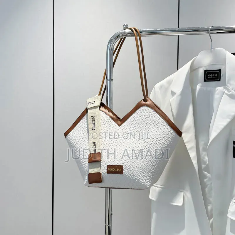 V-Shape Woven Tote Bag - Ladies Handbag | PH