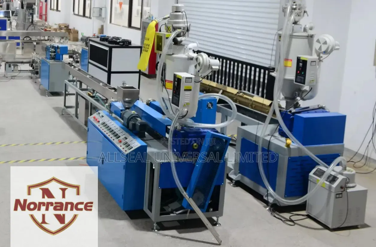 Drinking Straw Making Machine (Nous Parlons Français)