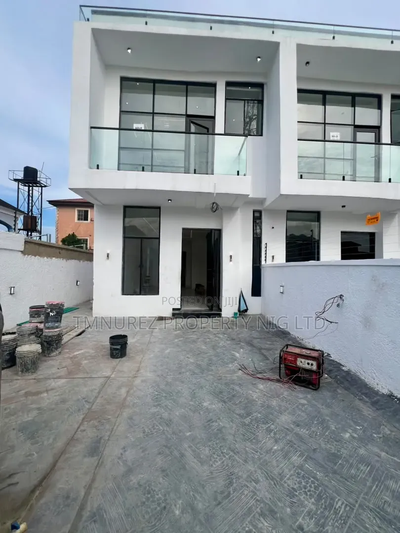 3bdrm Duplex in Off Lekki-Epe Expressway for sale