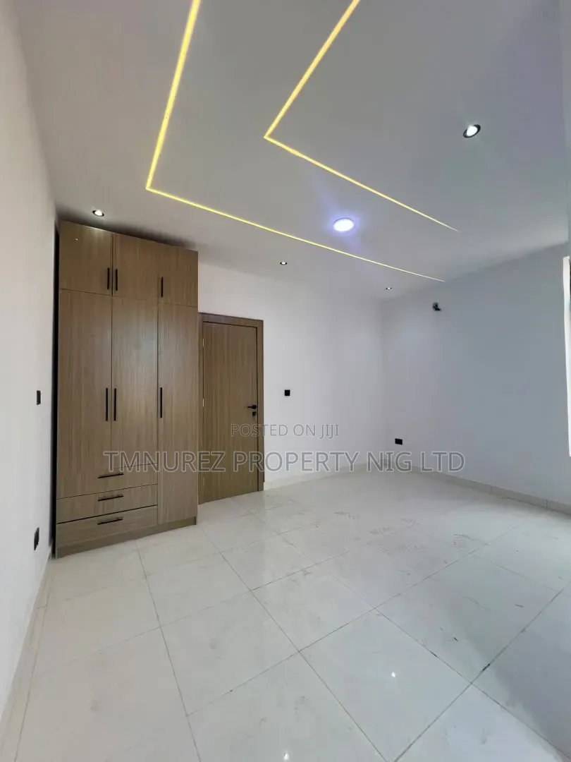 3bdrm Duplex in Off Lekki-Epe Expressway for sale