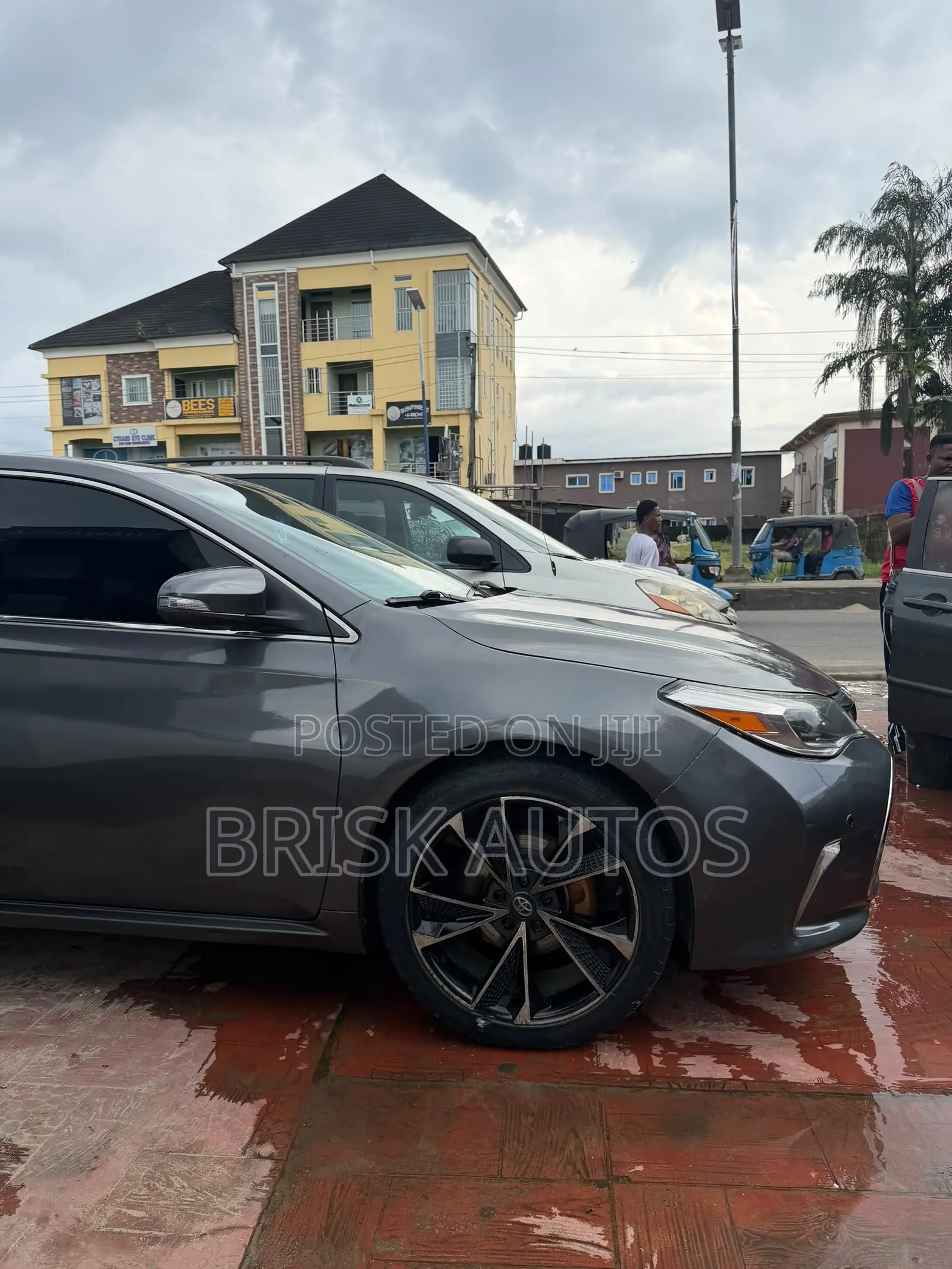 Toyota Avalon XLE 4dr Sedan (3.5L 6cyl 6A) 2014 Gray