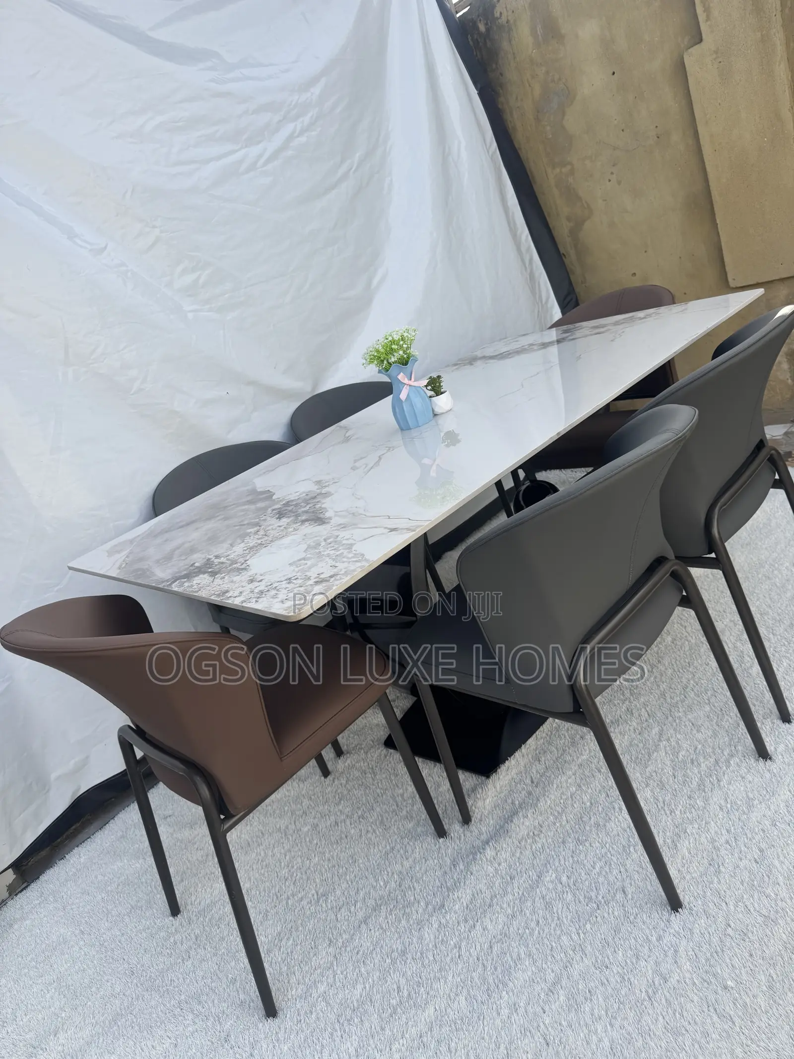 Newly Imported Dining Table With Six Chair