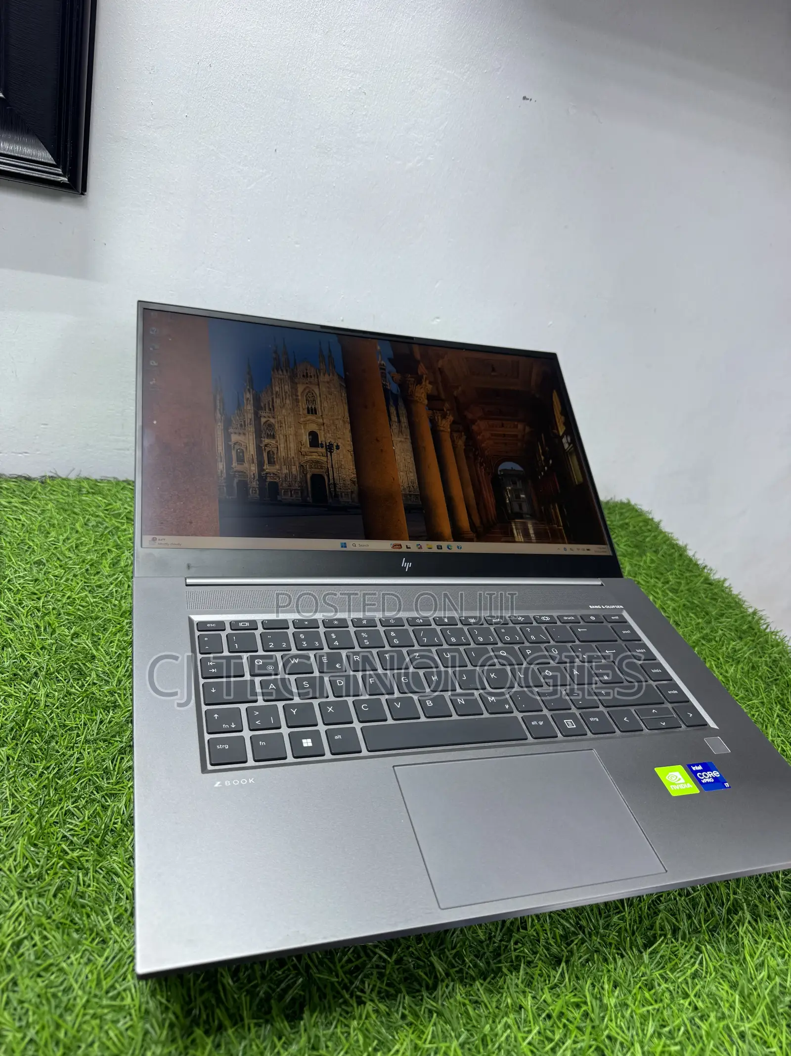 Laptop HP ZBook Studio G8 32GB Intel Core i7 SSD 512GB