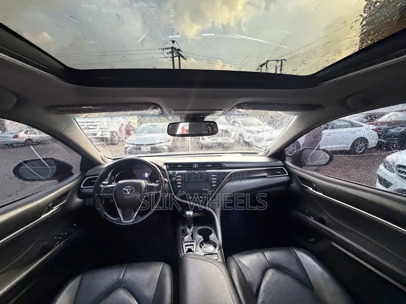 Toyota Camry XLE V6 FWD (3.5L 6cyl 8AM) 2018 Gray