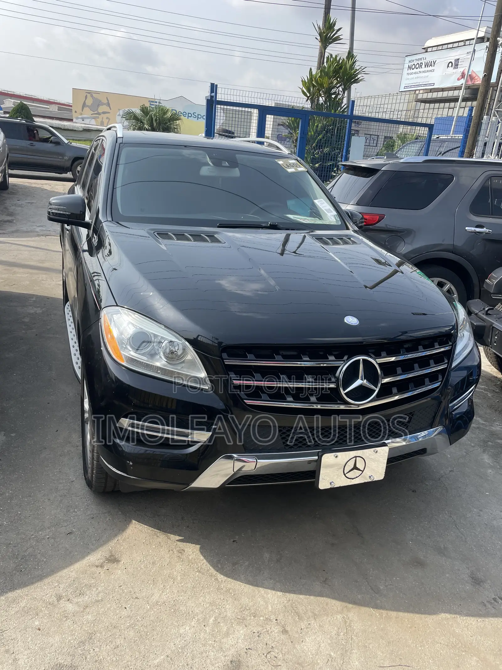 Mercedes-Benz M Class ML350 4MATIC 4dr SUV AWD (3.5L 6cyl 7A) 2014
