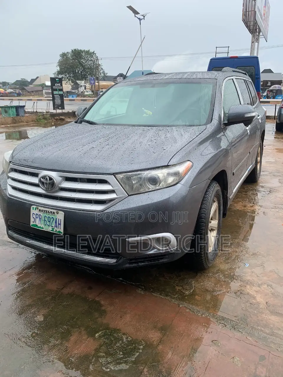 Toyota Highlander Limited 2011 Gray