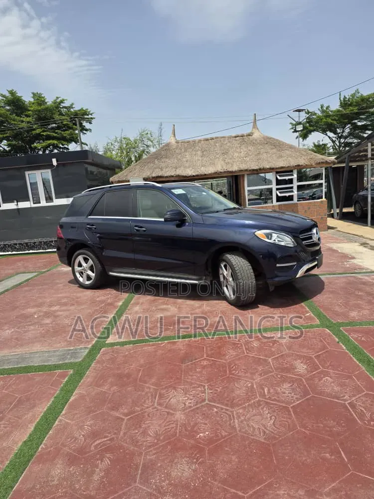 Mercedes-Benz GLE-Class GLE 350 2018 Blue