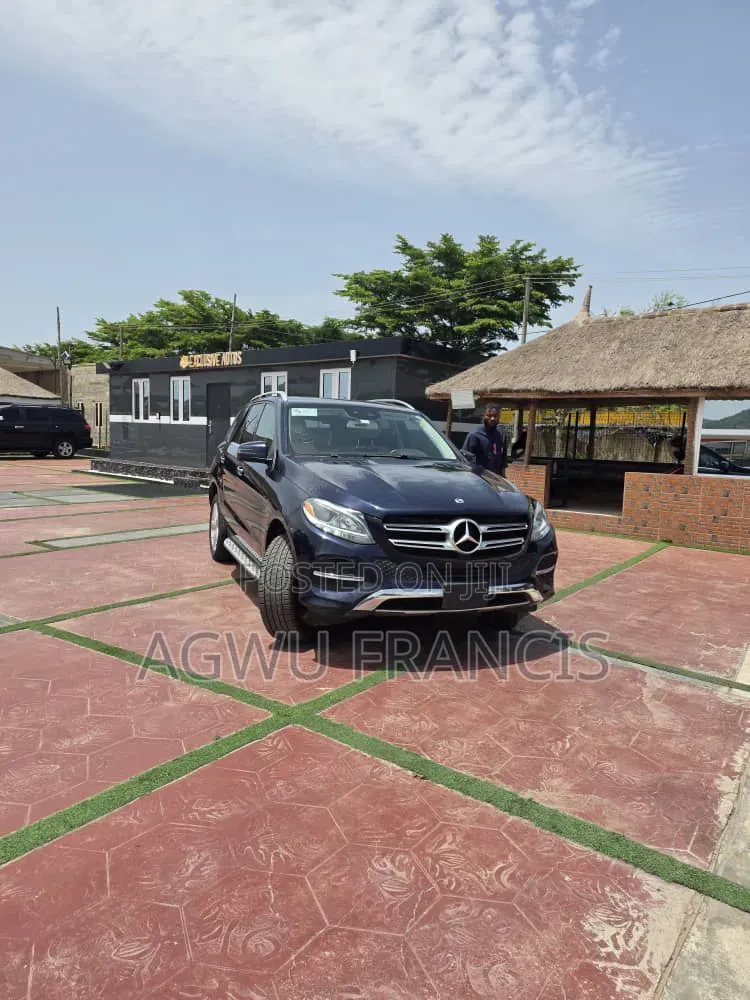 Mercedes-Benz GLE-Class GLE 350 2018 Blue