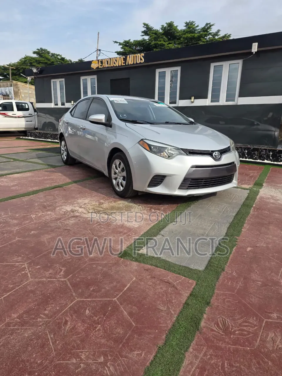 Toyota Corolla LE Eco 4dr Sedan (1.8L 4cyl CVT) 2015 Silver