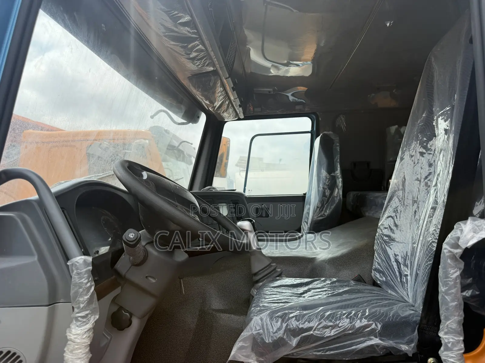 Foreign Used 371hp Howo Tractor Head Truck.