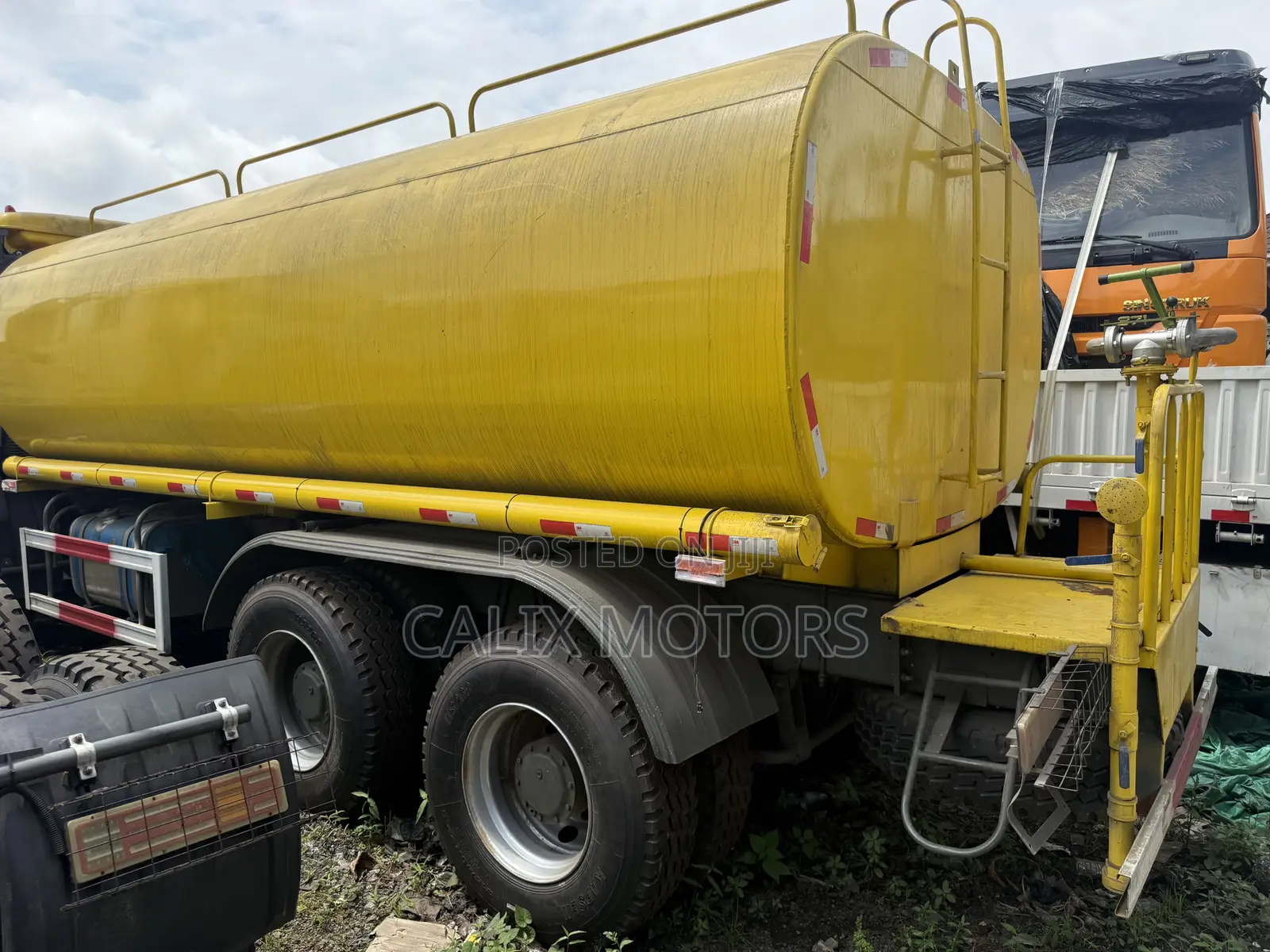 Foreign Used Howo Covid-19 Water Tanker Truck 20,000 Liters Truck.