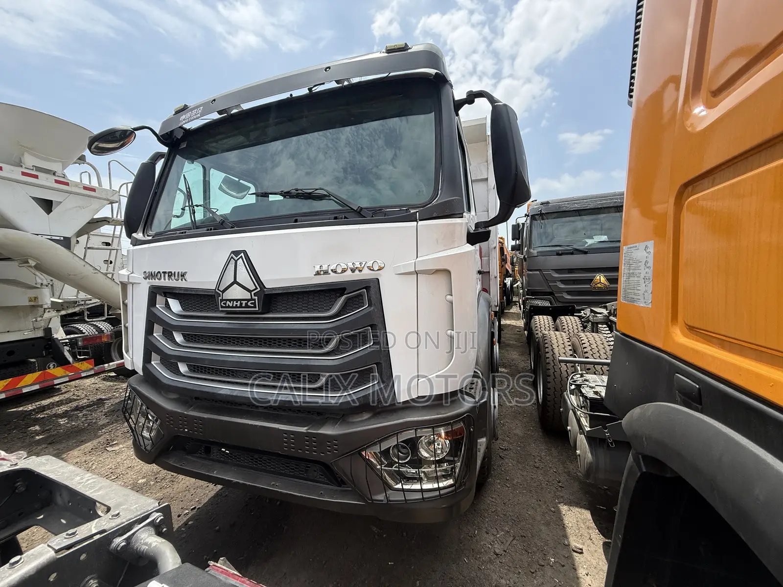 Foreign Used Howo Dump Truck Nx371