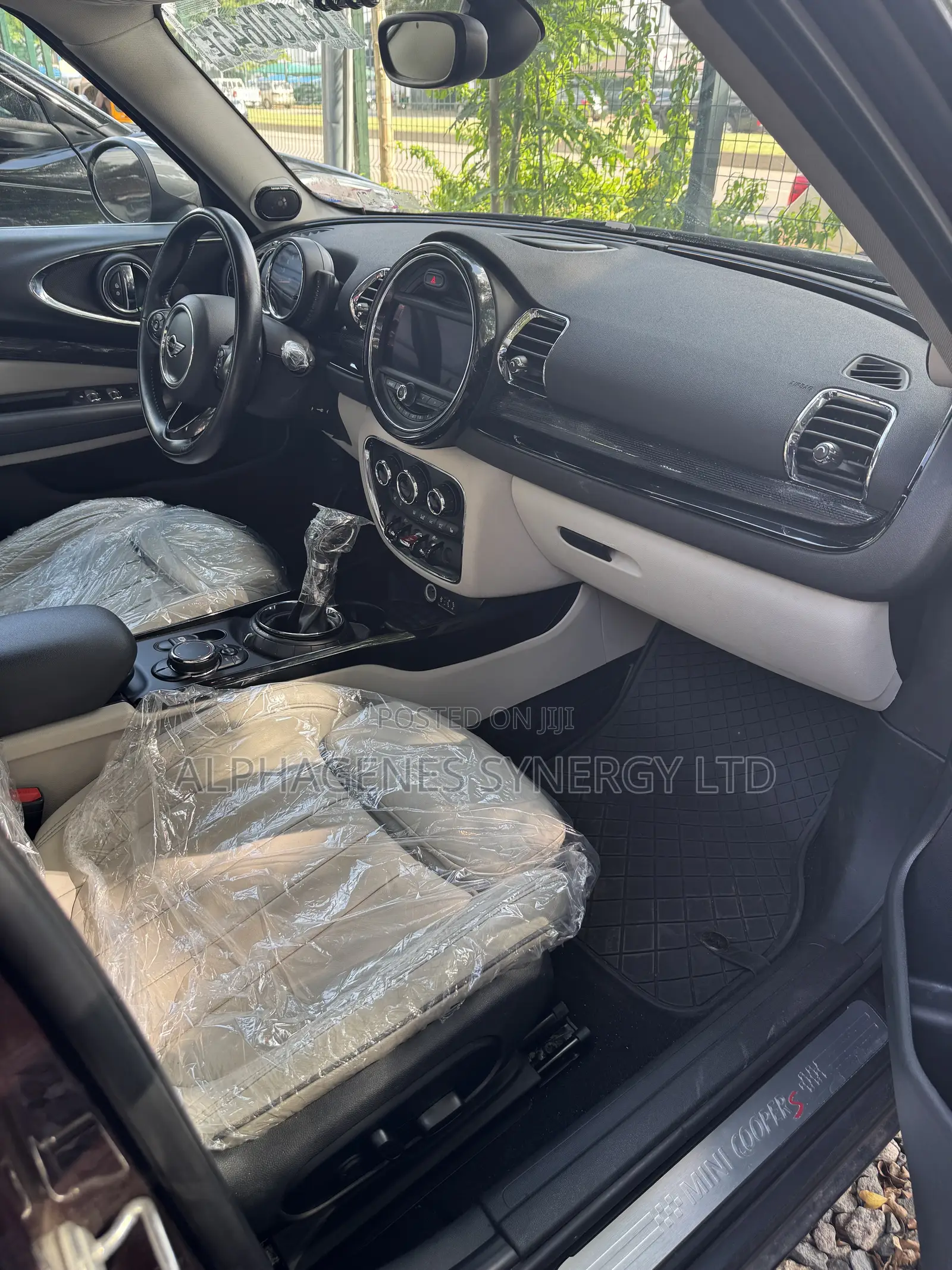 Mini Clubman Cooper S ALL4 2017 Brown