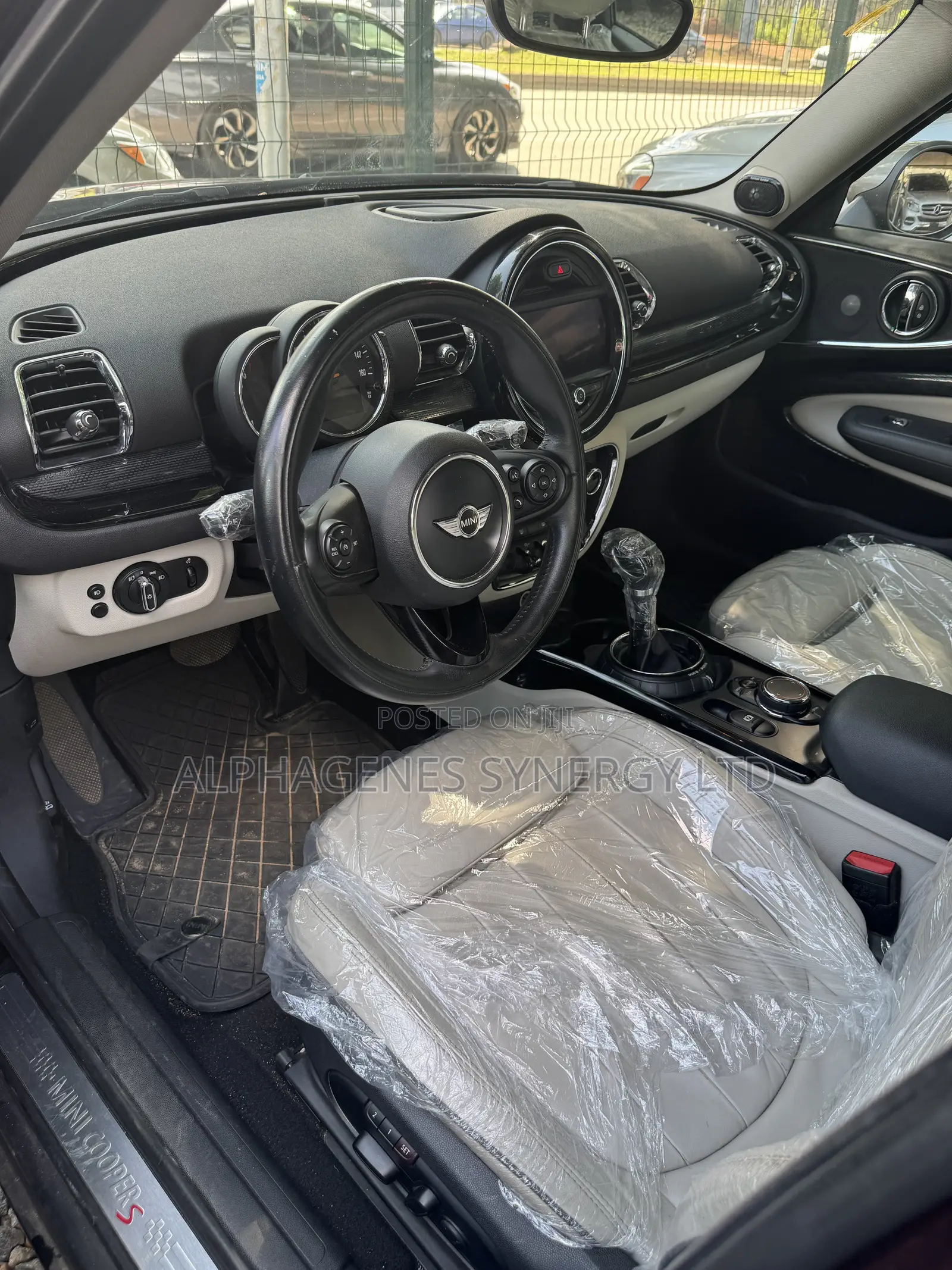 Mini Clubman Cooper S ALL4 2017 Brown
