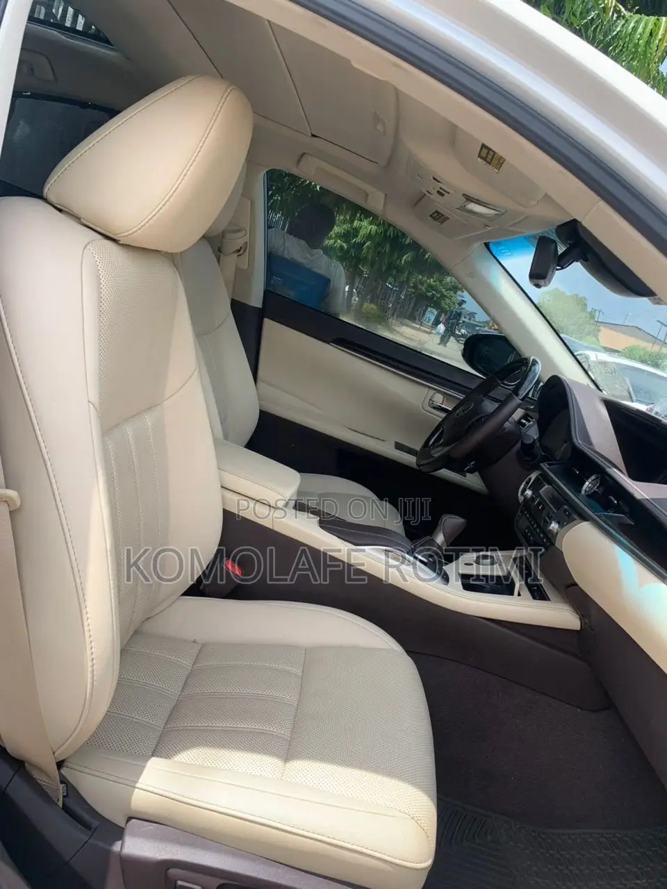 Lexus ES 350 FWD 2016 White