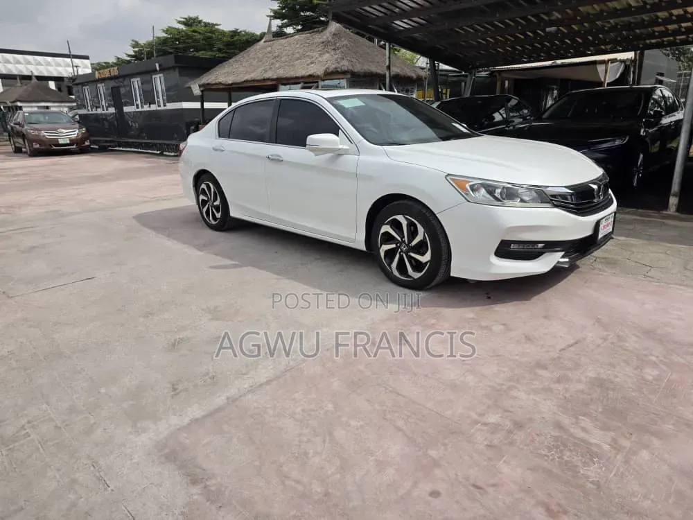 Honda Accord EX-L 4dr Sedan FWD (2.4L 4cyl 2A) 2017 White