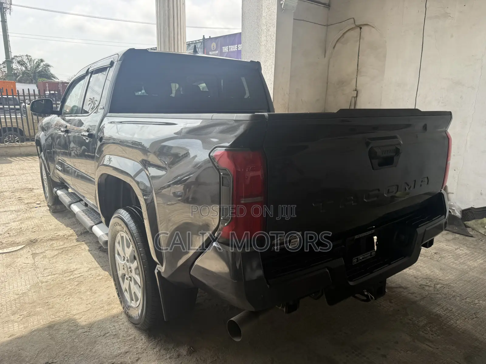 Toyota Tacoma 2024 Gray