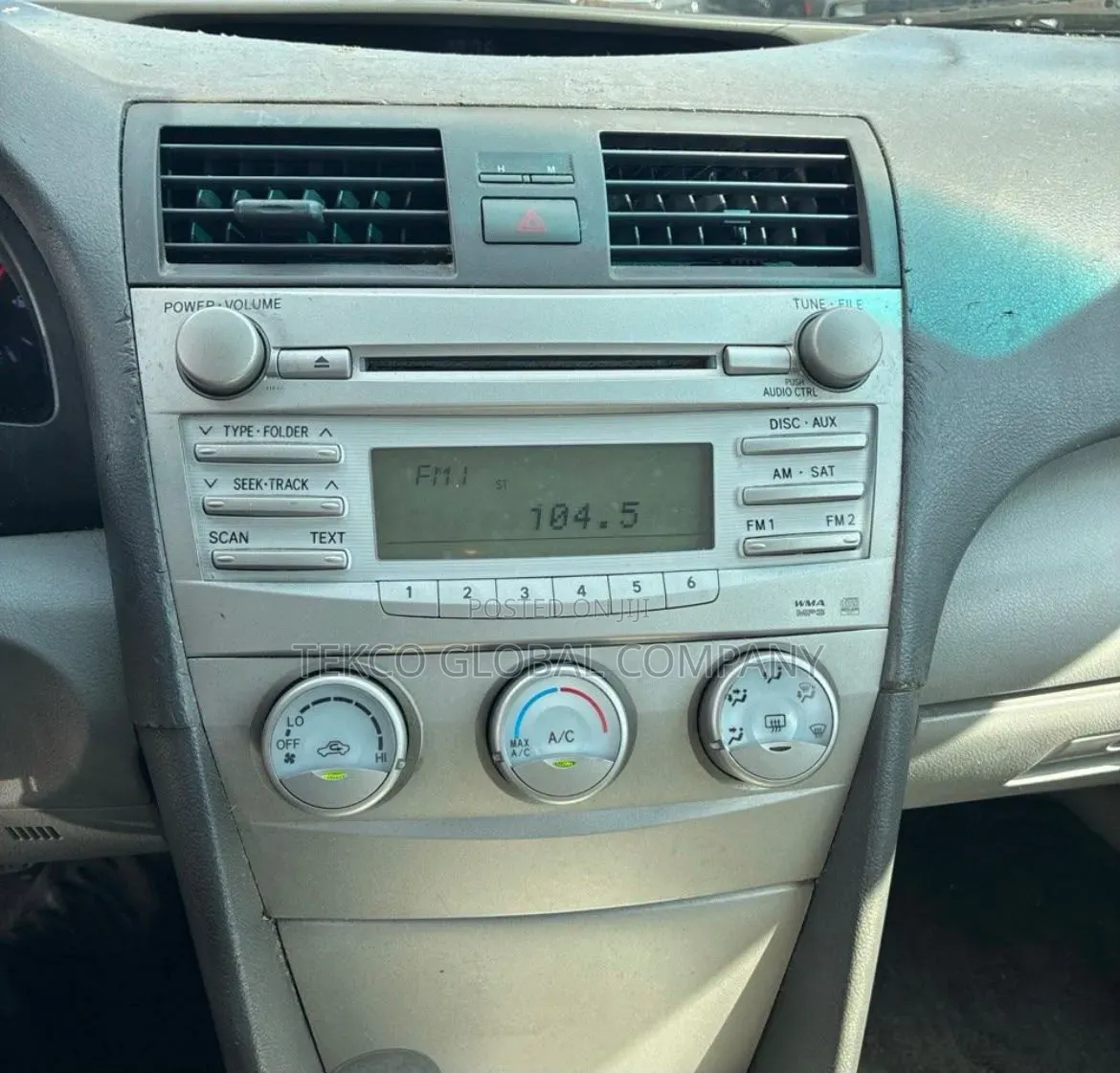 Toyota Camry LE 4dr Sedan (2.4L 4cyl 5A) 2009 Silver