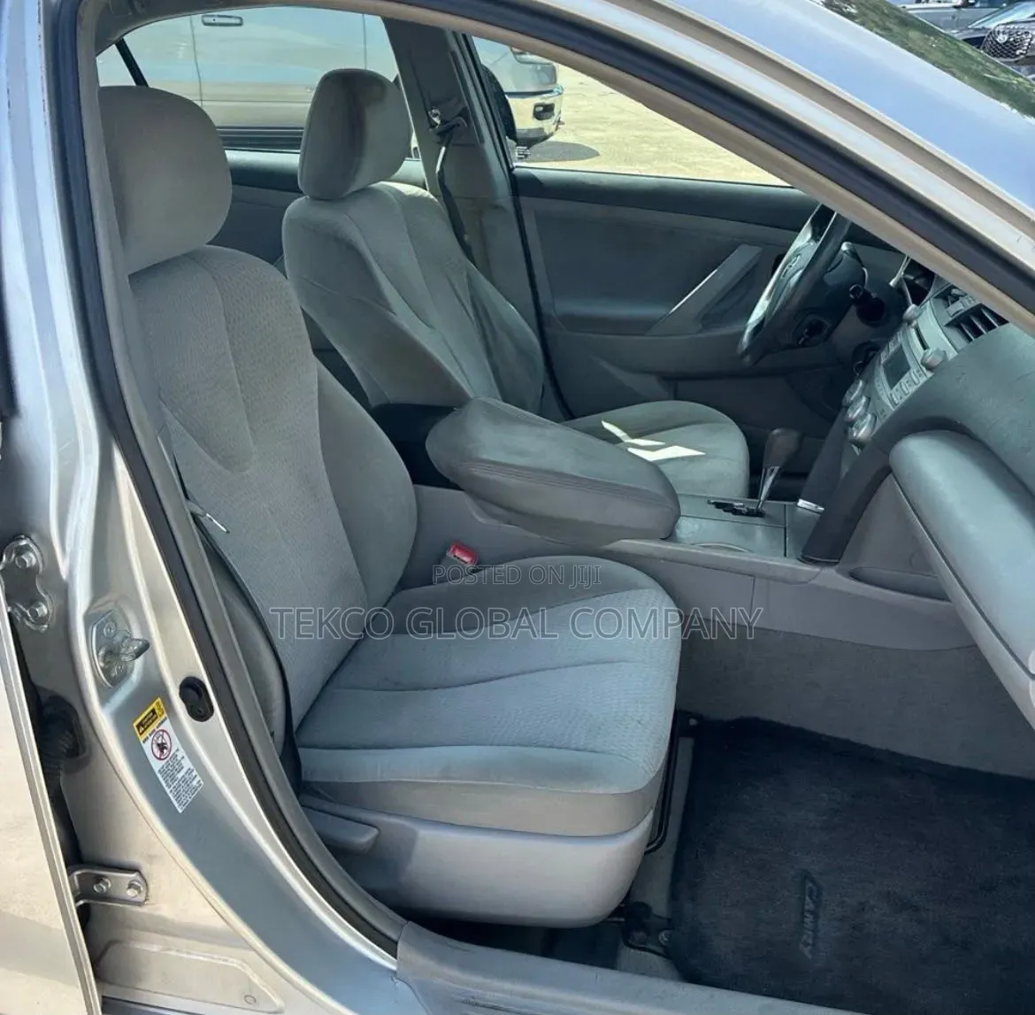 Toyota Camry LE 4dr Sedan (2.4L 4cyl 5A) 2009 Silver