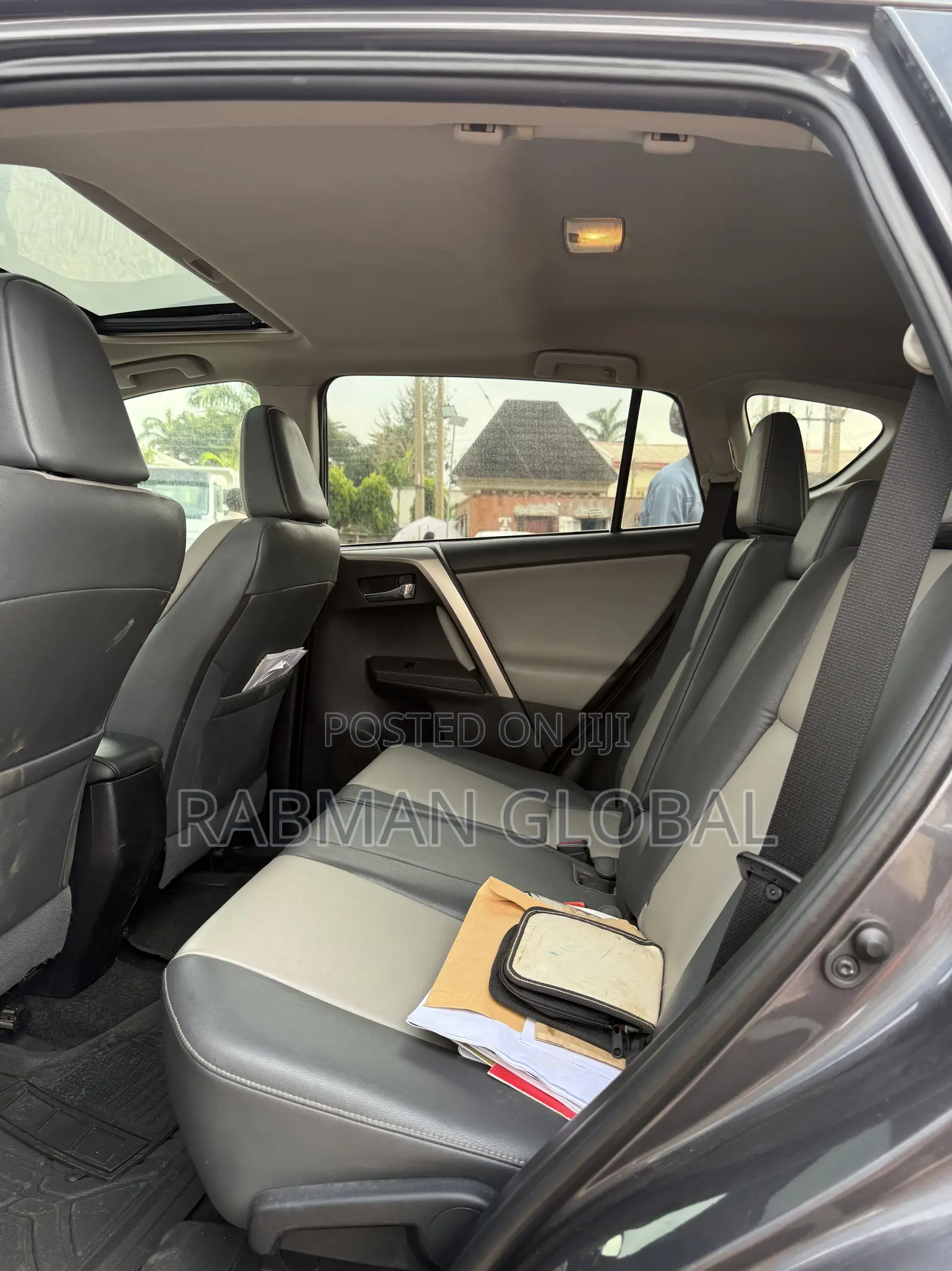 Toyota RAV4 Limited 4dr SUV (2.5L 4cyl 6A) 2015 Gray