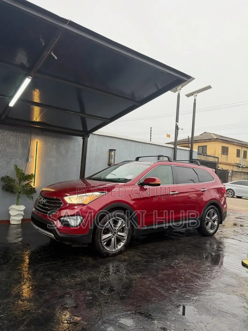 Hyundai Santa Fe 2015 Red