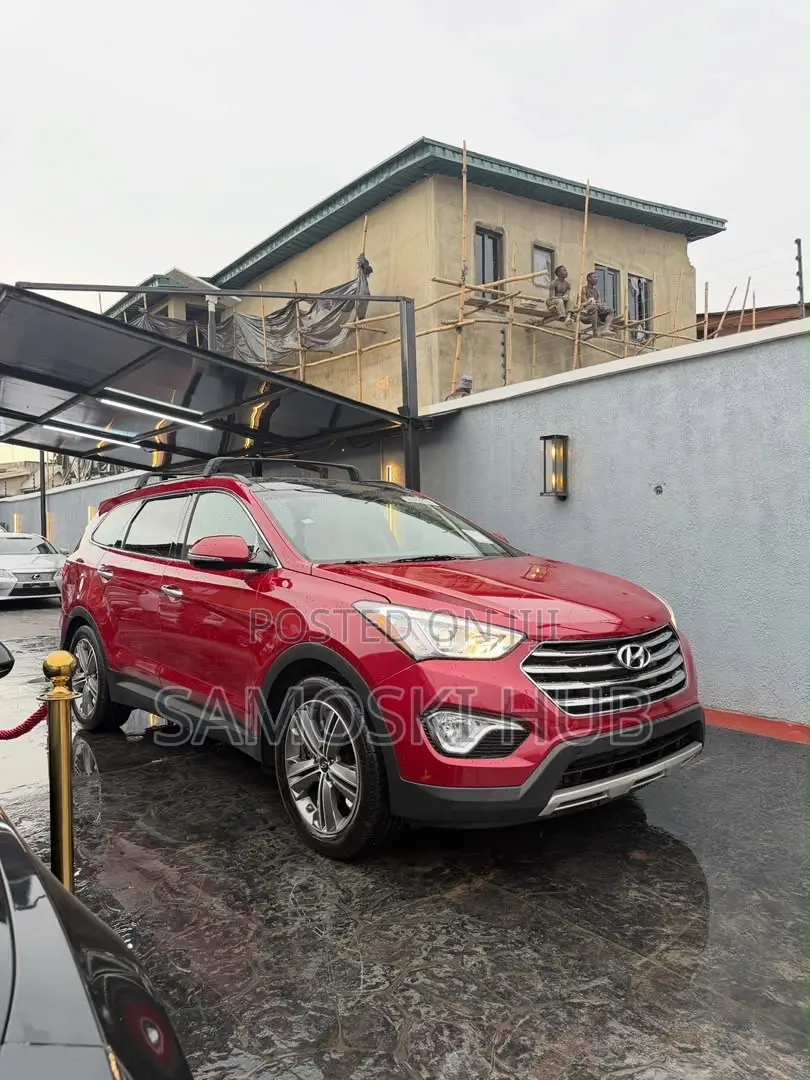 Hyundai Santa Fe 2015 Red