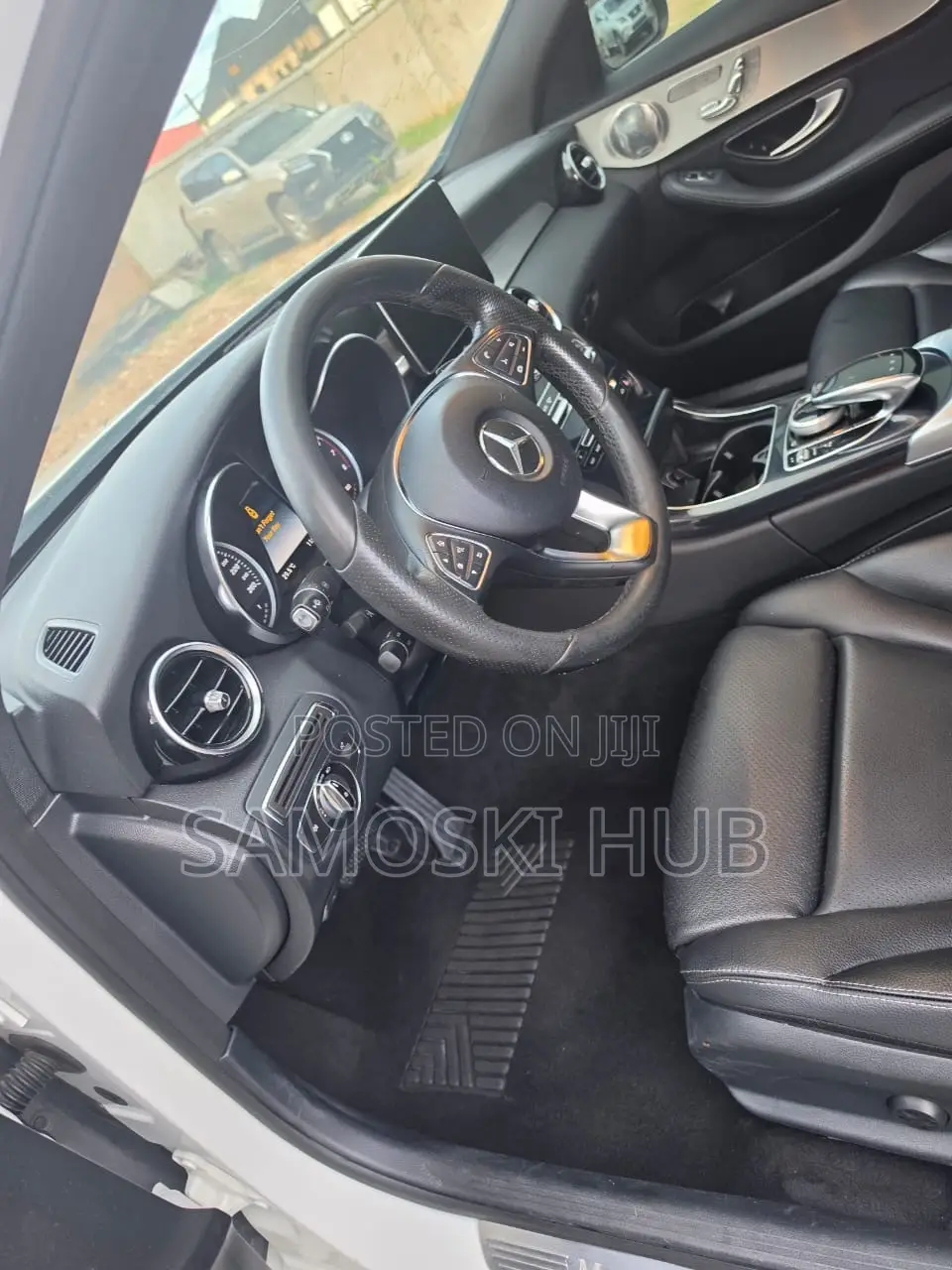 Mercedes-Benz C400 2018 White