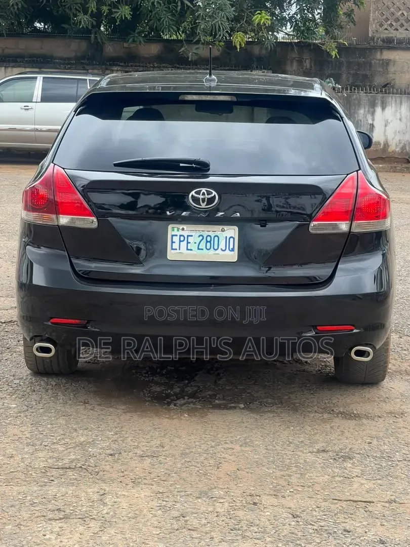 Toyota Venza 2011 Black
