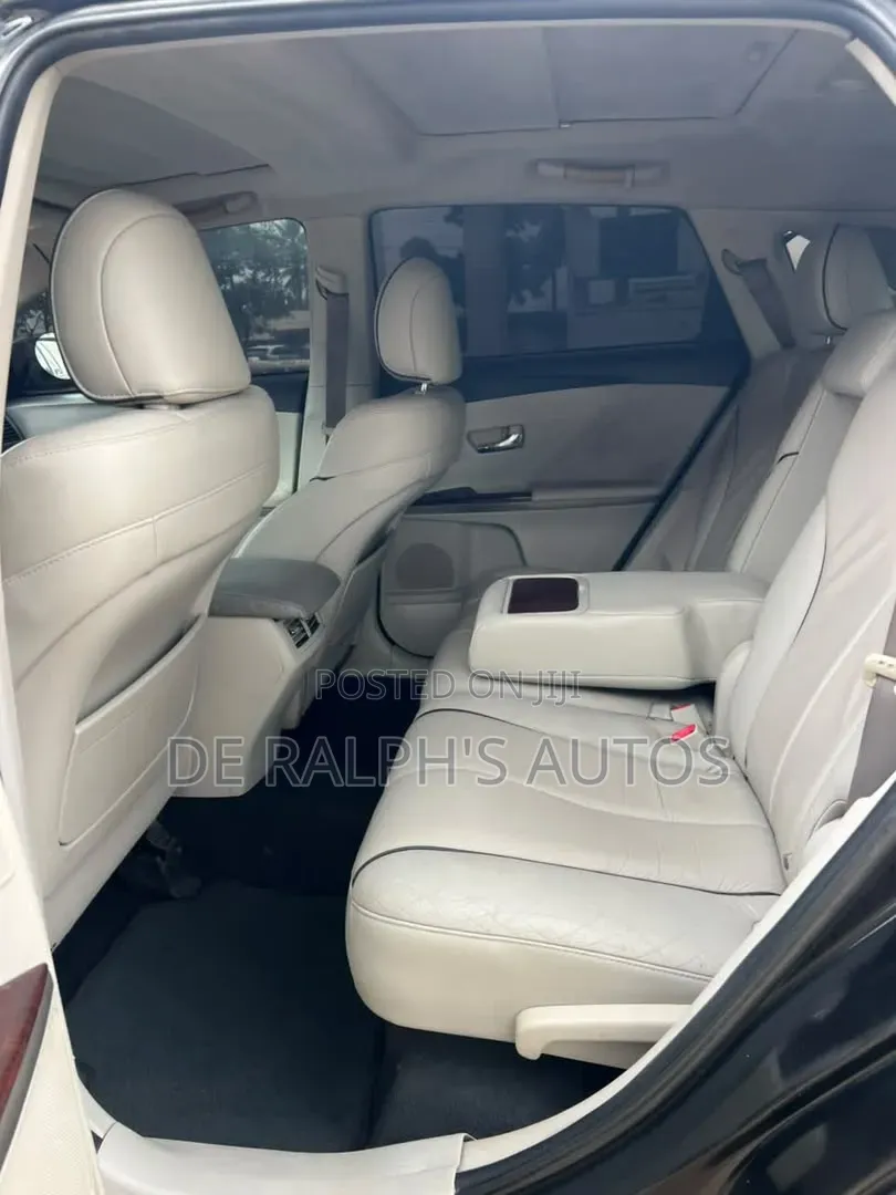 Toyota Venza 2011 Black
