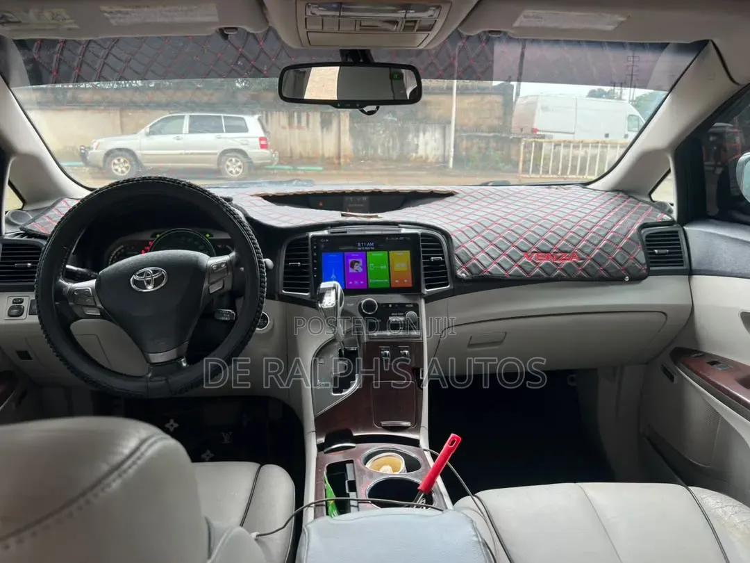 Toyota Venza 2011 Black