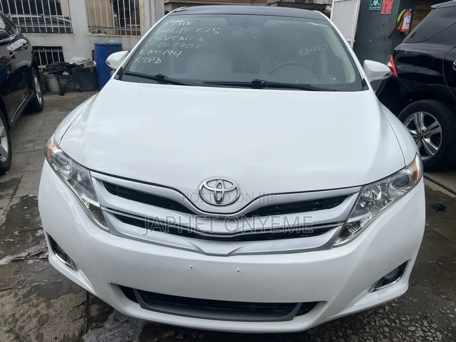 Toyota Venza XLE 4dr Wagon AWD (2.7L 4cyl 6A) 2015 White