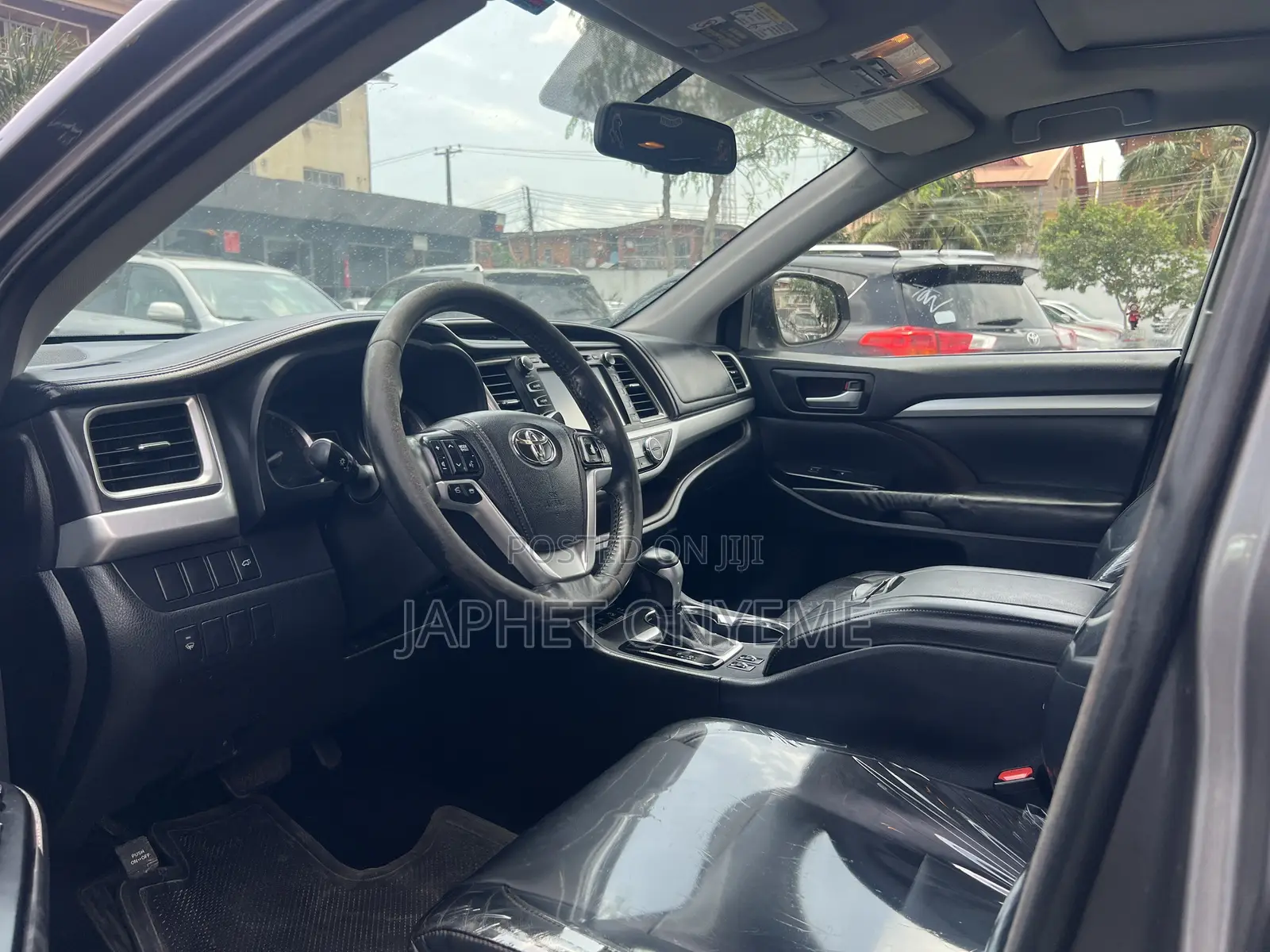 Toyota Highlander XLE 4dr SUV AWD (3.5L 6cyl 6A) 2015 Brown