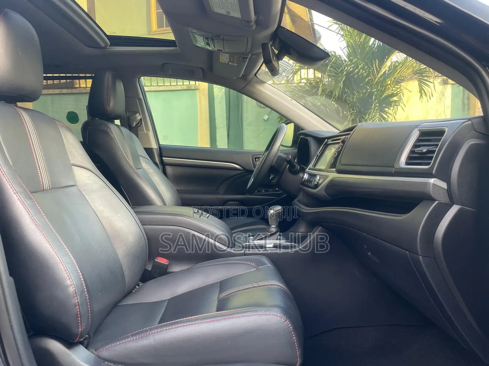Toyota Highlander LE 2019 Black