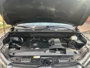 Toyota Highlander LE 2019 Black