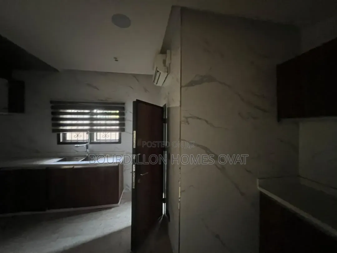 3bdrm Duplex in Banana Island Lagos for rent