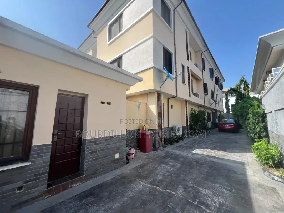1bdrm Apartment in Banana Island Lagos for rent
