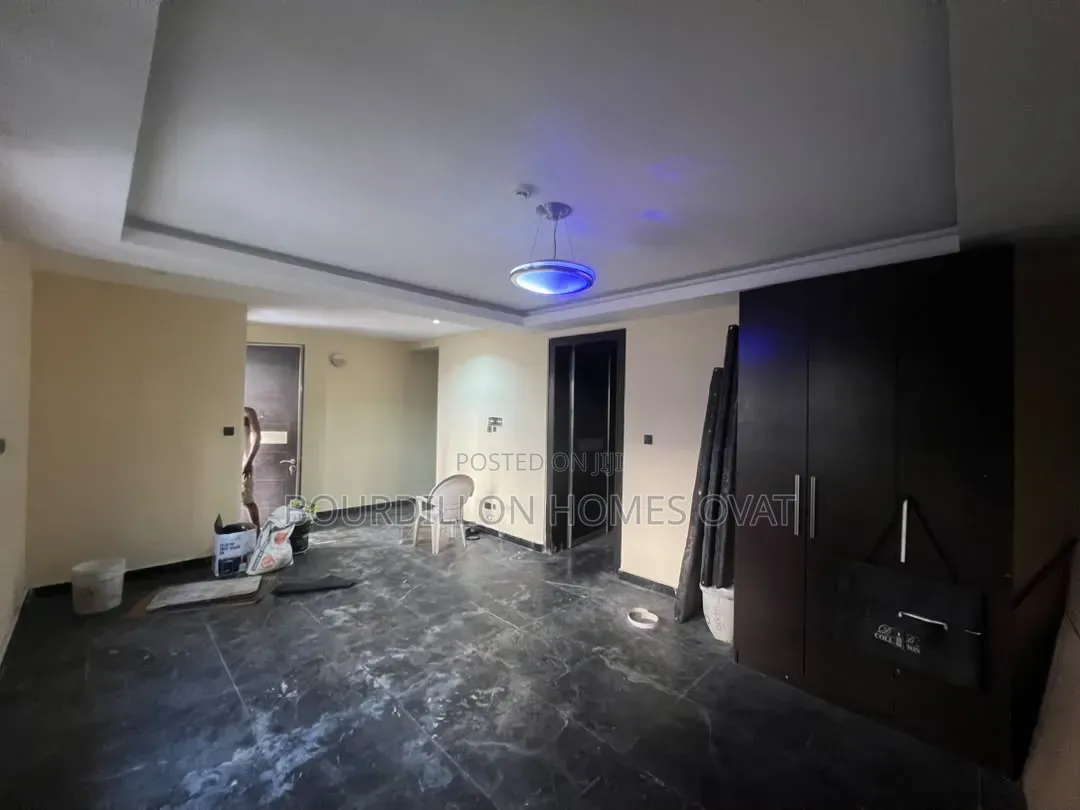1bdrm Apartment in Banana Island Lagos for rent