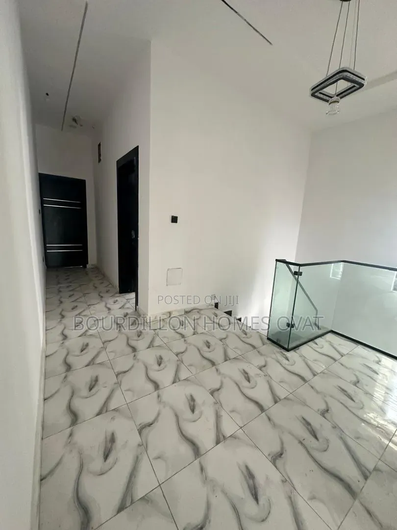4bdrm Duplex in Ikota Villa Estate for sale