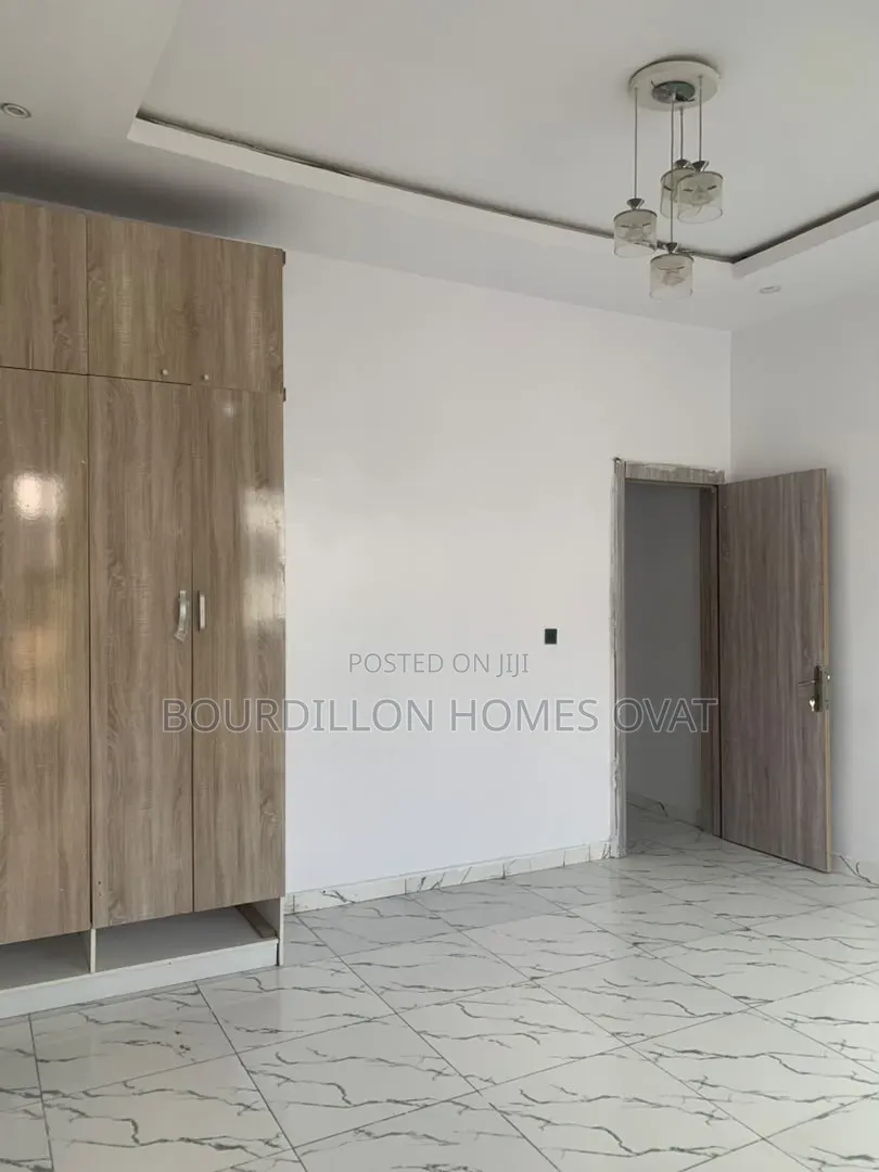 4bdrm Duplex in Ikota Gra Lekki for rent