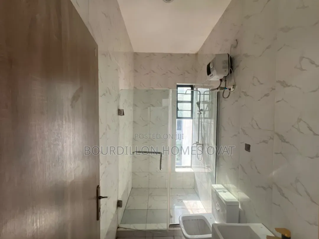 3bdrm Duplex in Ikota Gra Lekki for rent