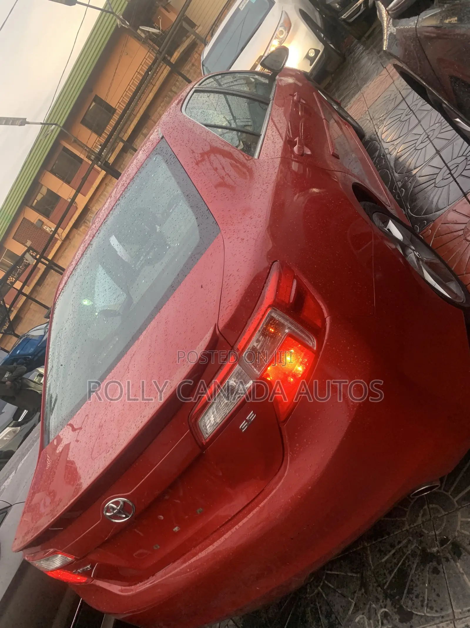 Toyota Camry SE 4dr Sedan (2.5L 4cyl 6A) 2013 Red