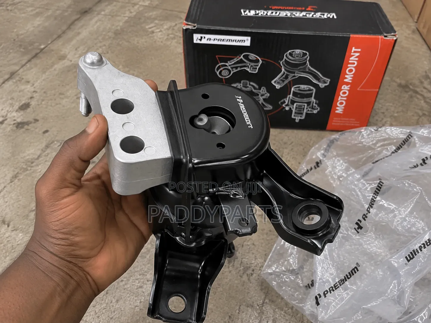 Toyota RAV4 Front Right Engine Mount 2013-2018