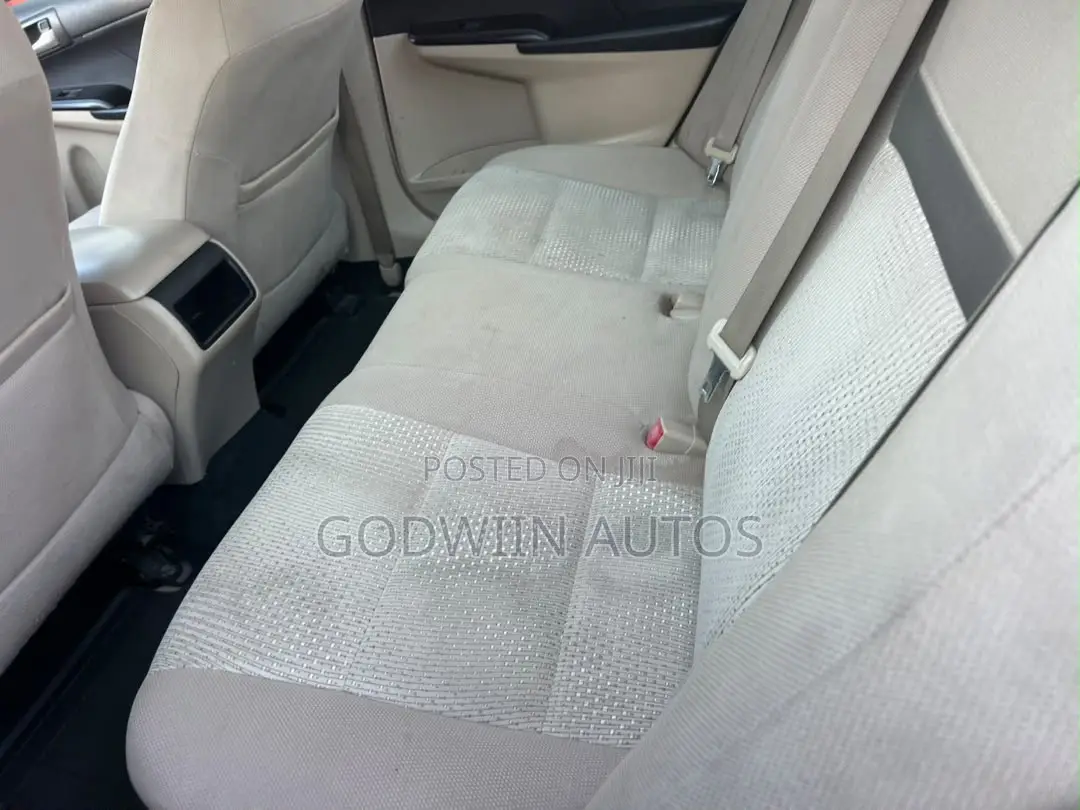 Toyota Camry LE 4dr Sedan (2.5L 4cyl 6A) 2013 Red