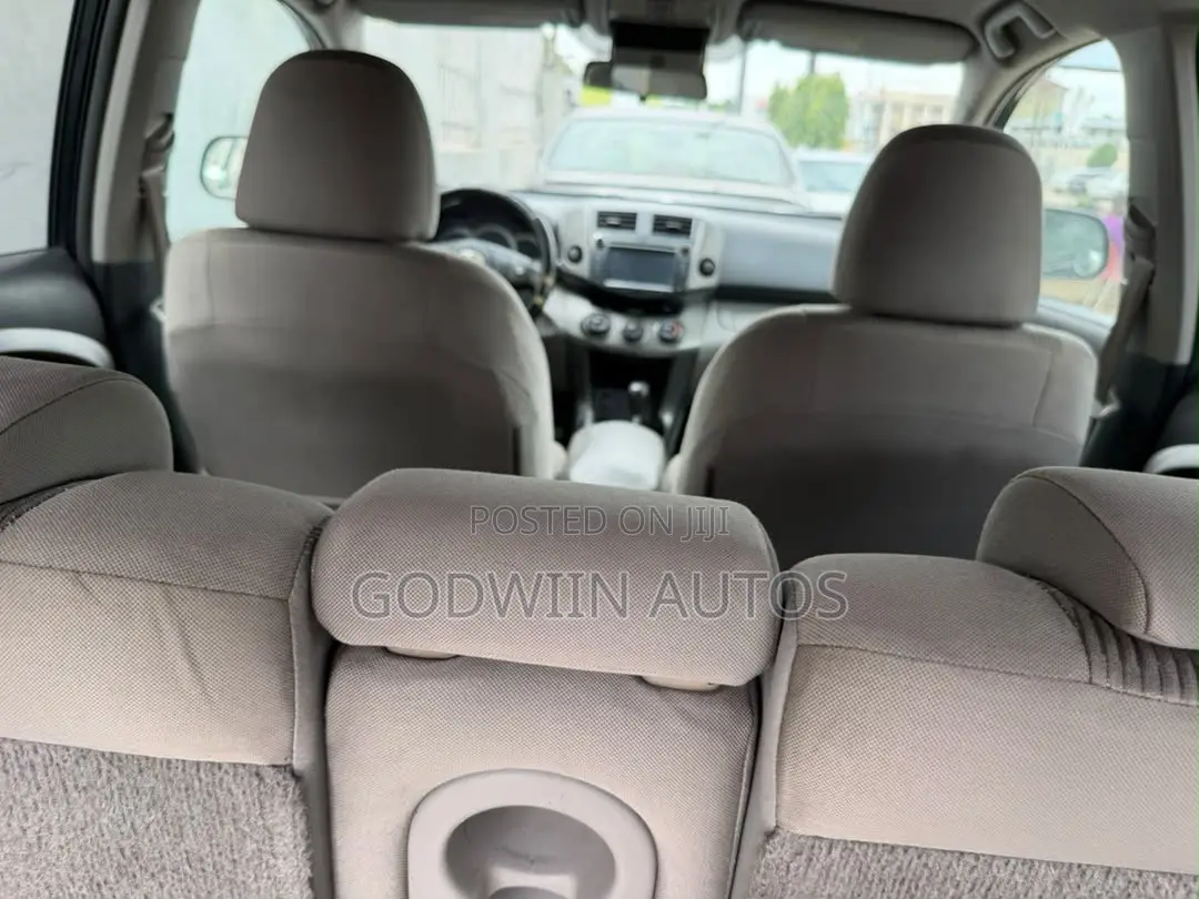 Toyota RAV4 2.5 2010 Black