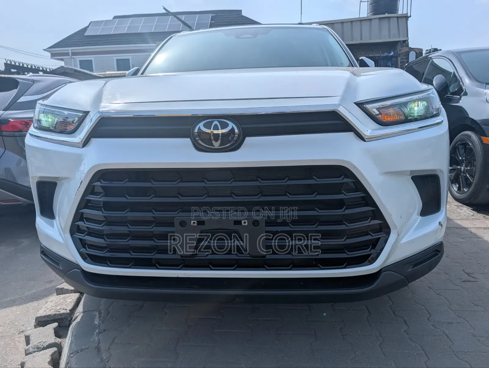 Toyota Highlander XLE 2025 White