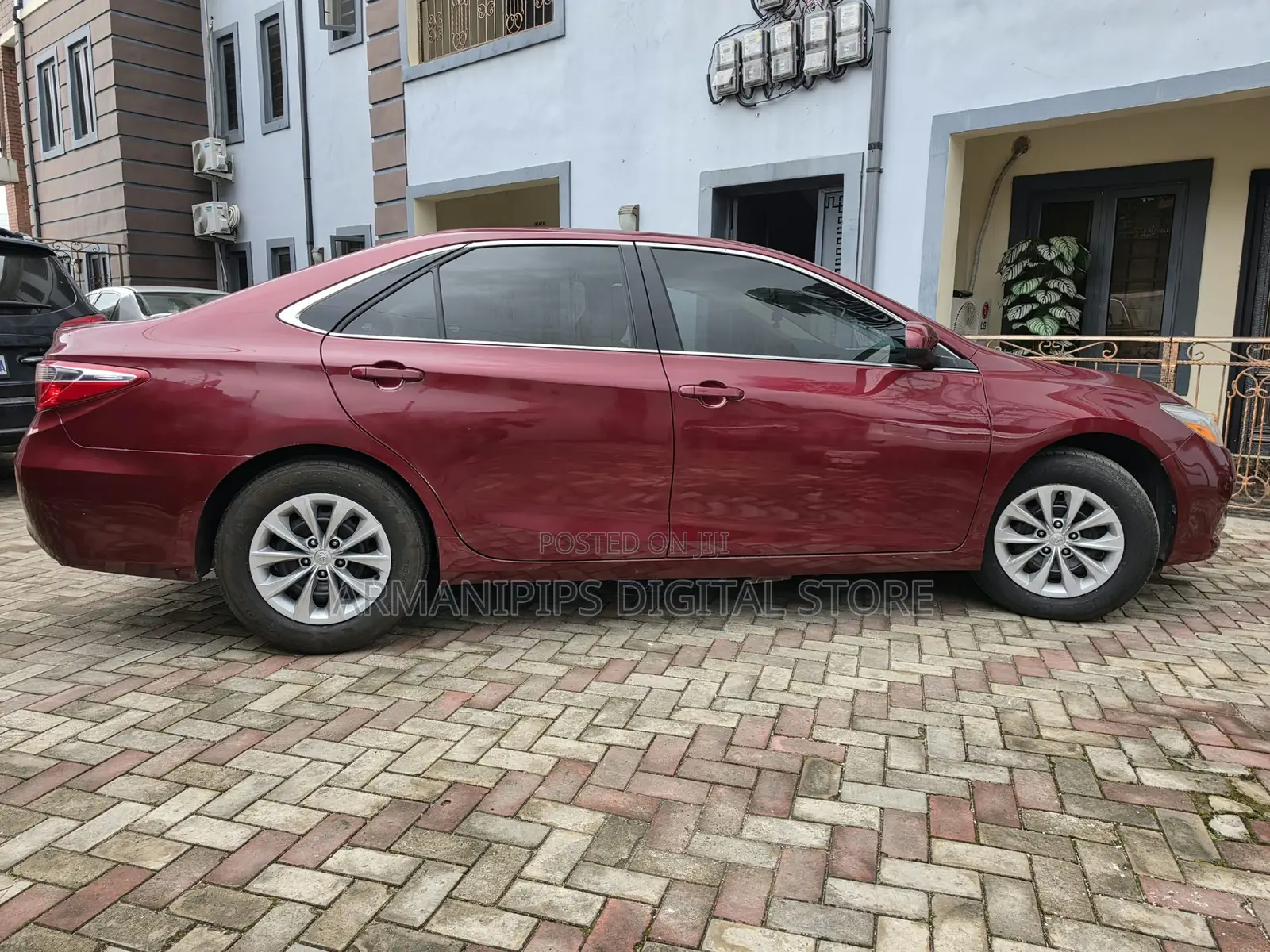 Toyota Camry LE 4dr Sedan (2.5L 4cyl 6A) 2017 Red
