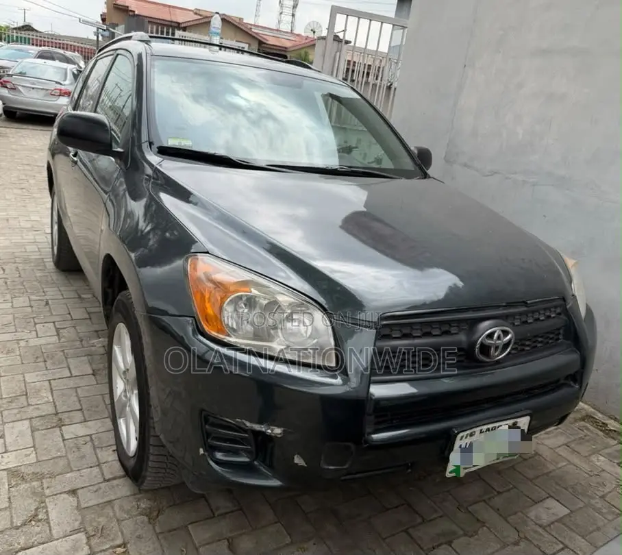 Toyota RAV4 2010 Black