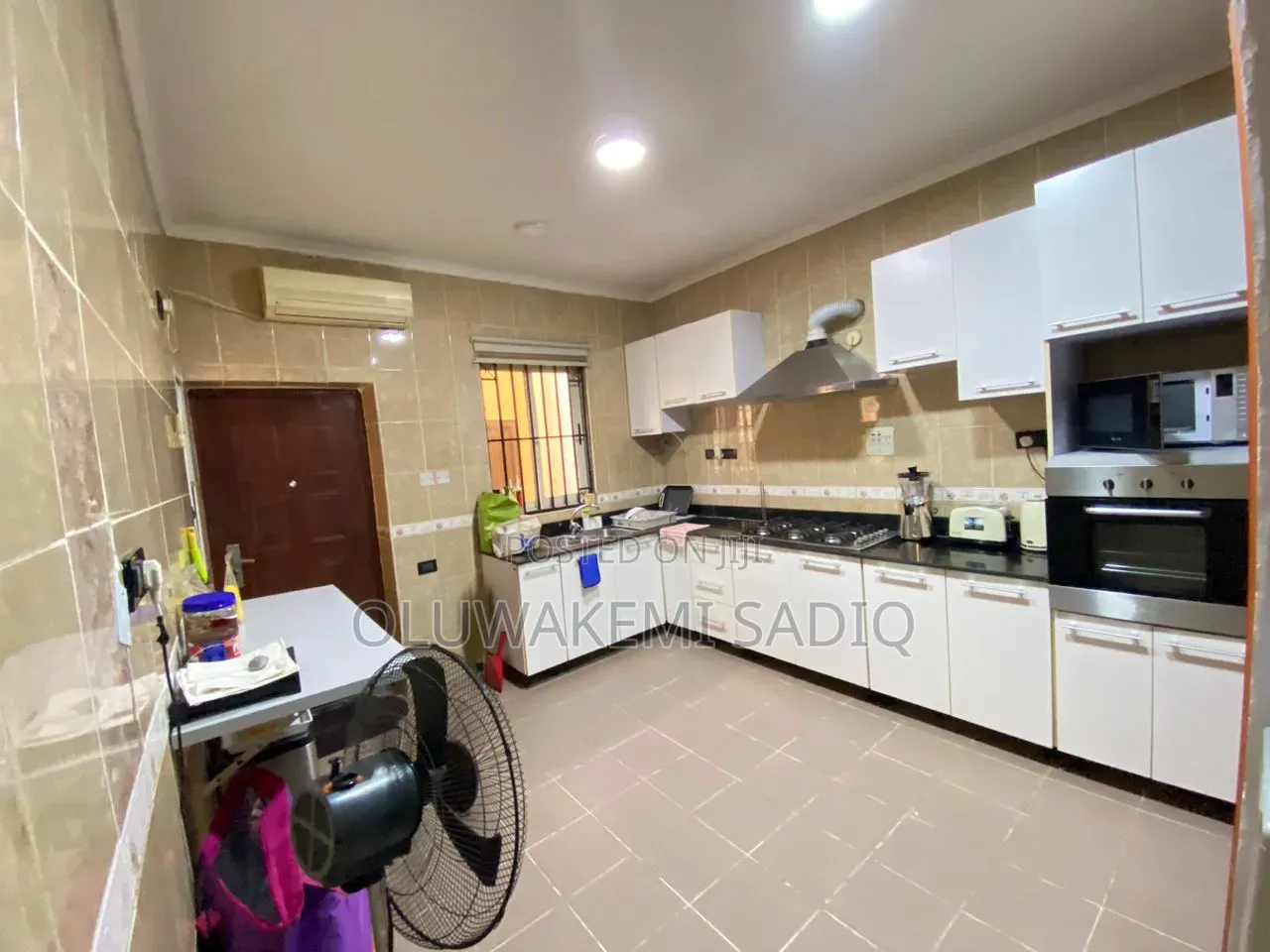 4bdrm Duplex in Parkview Estate for rent