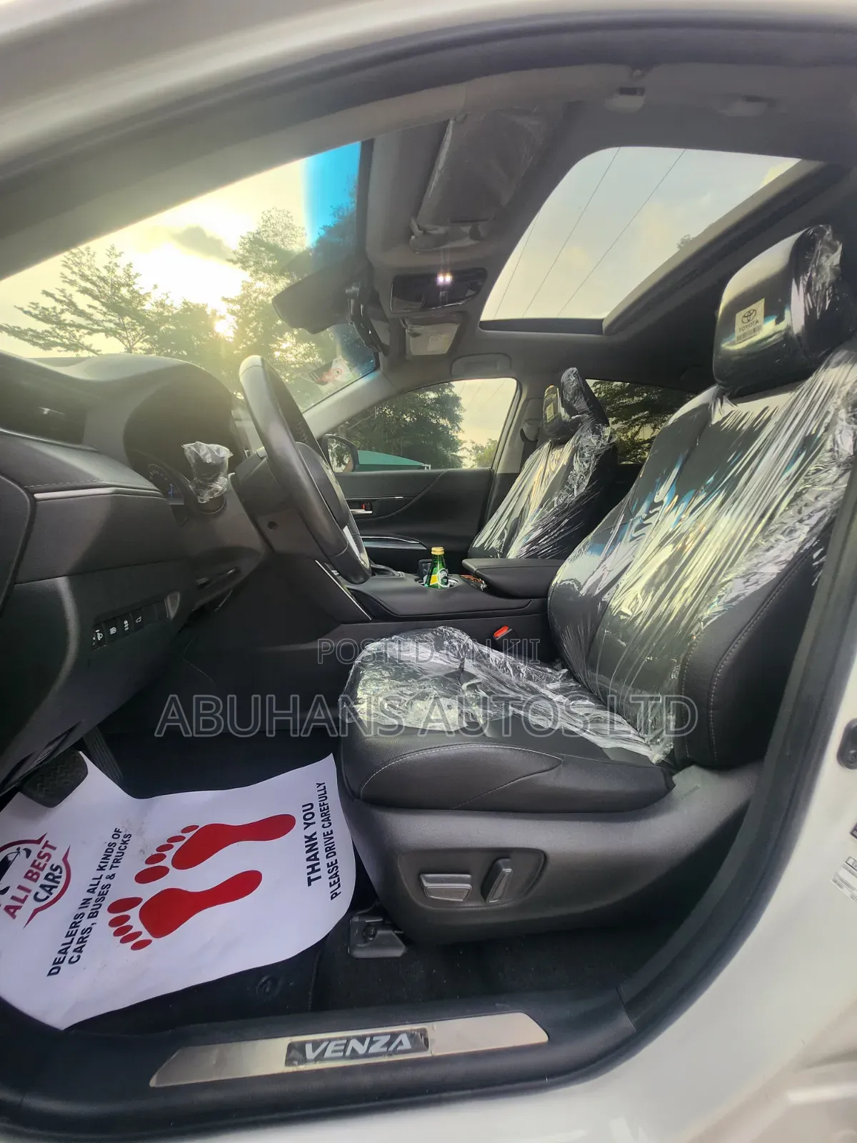 Toyota Venza 2023 White